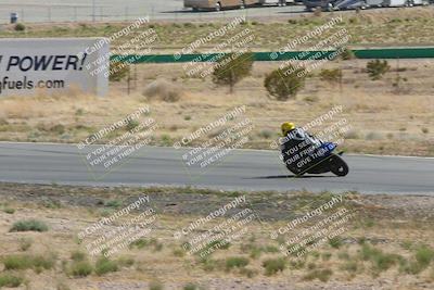 media/Apr-20-2025-AHRMA (Sun) [[393a79c373]]/Race/Group 12/Turn 4b/